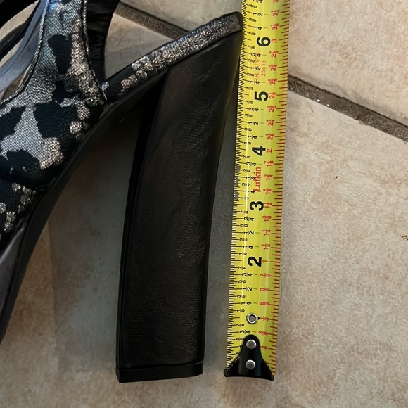 Kayleen Black & Silver snake print Victoria Heels w/ Shiny Platform Y2K size 9 - Picture 13 of 16